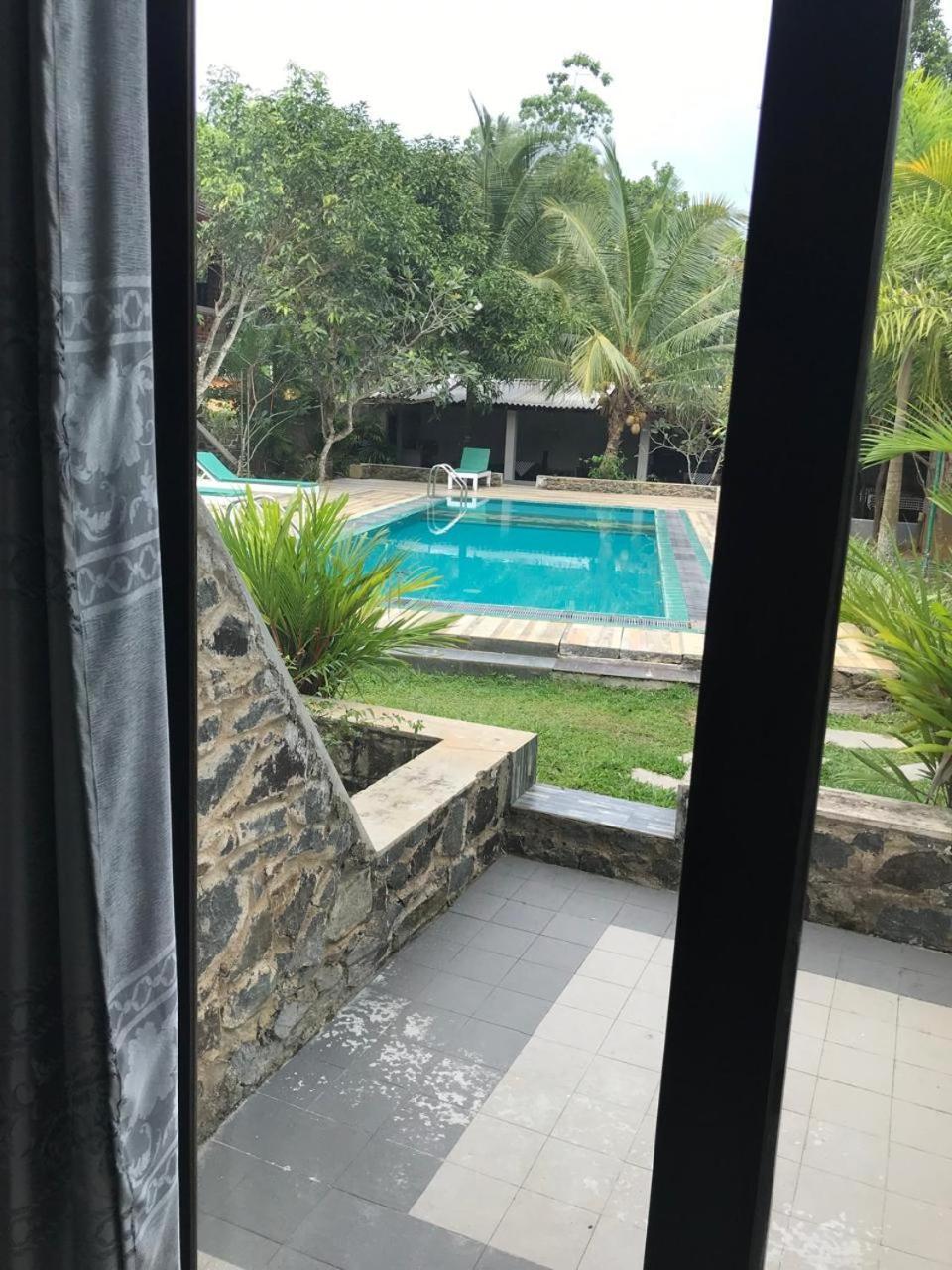 Lavendra Villa Mirissa Exterior photo